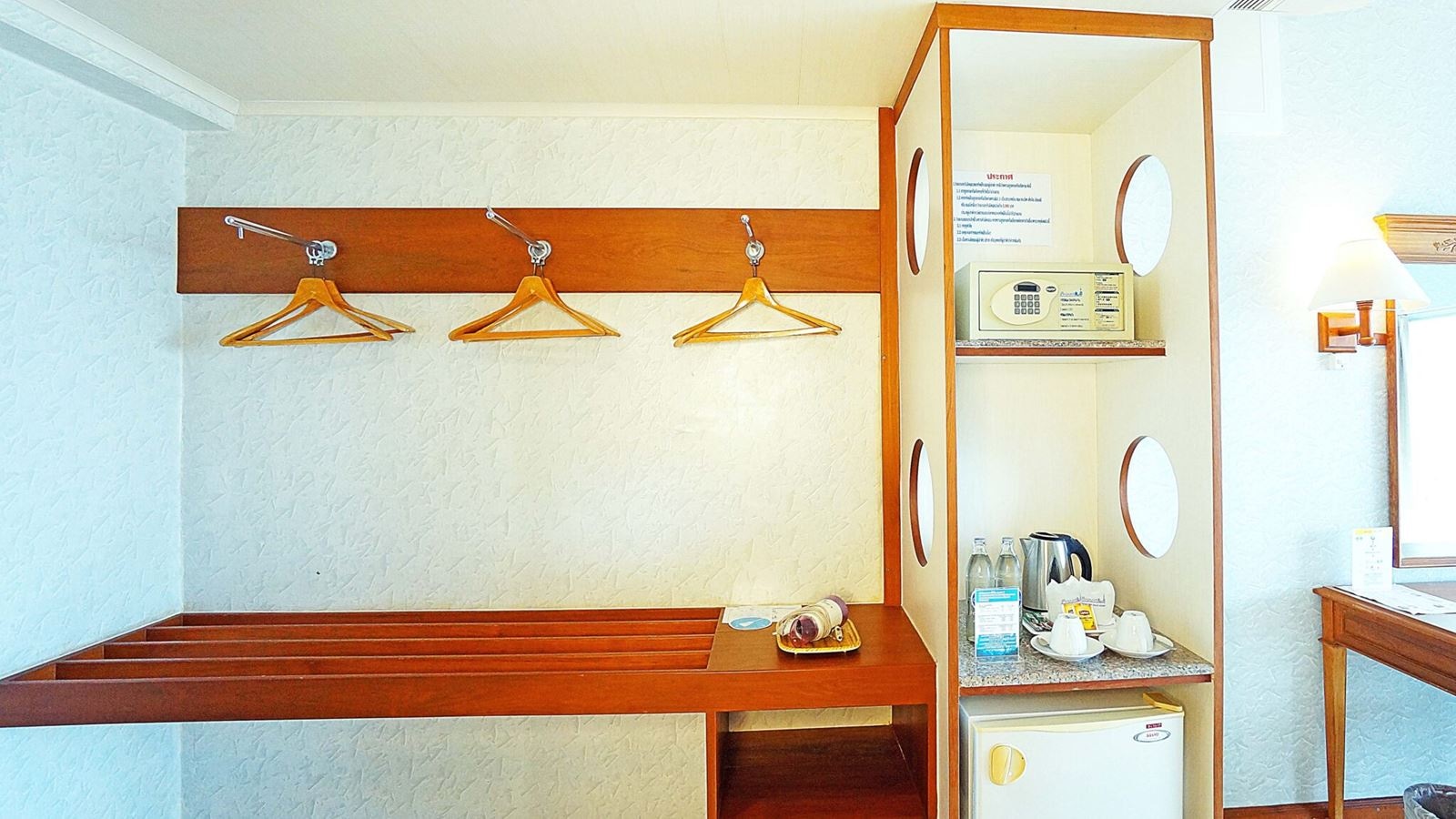 rooms-superior-room