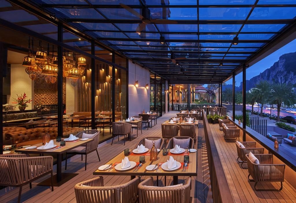 restaurants-rakhang-thai-bistro-and-bar