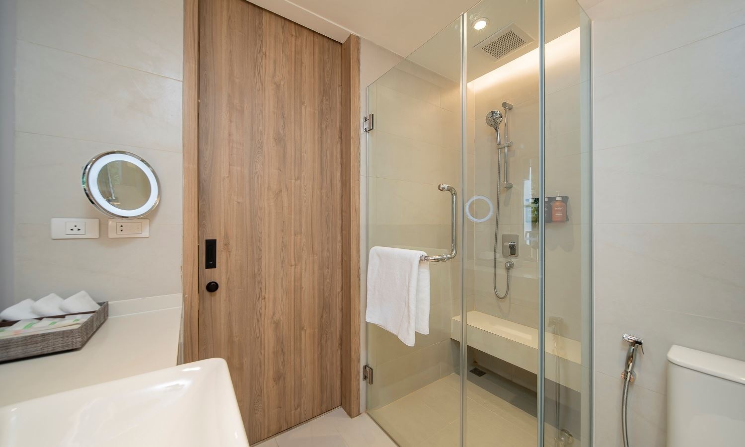 rooms-standard-room