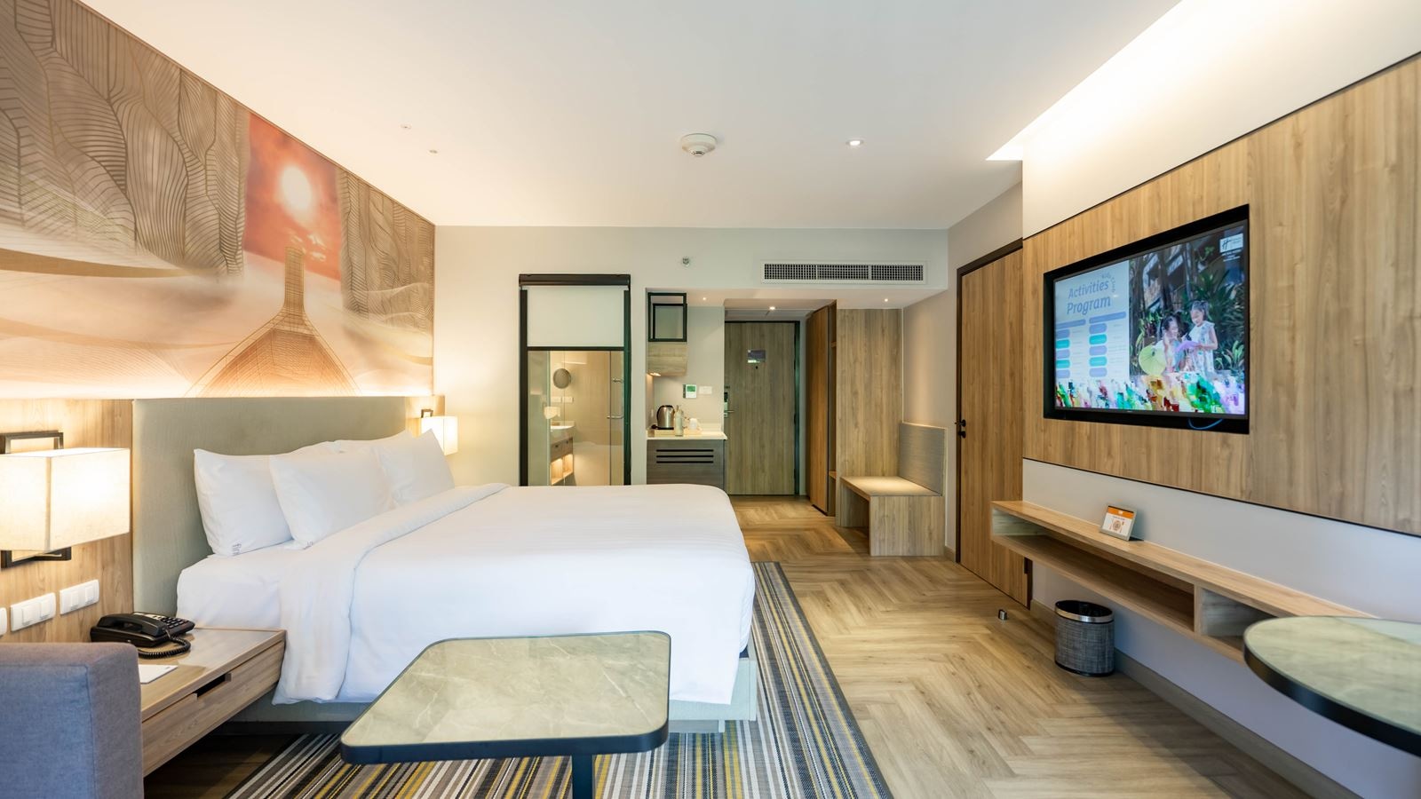 rooms-premium-pool-view