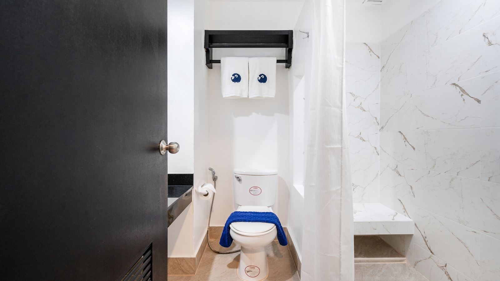 rooms-koko-mate	room-for-2-person-twin-x-2bed-30sqm