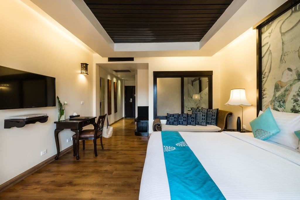 rooms-deluxe-room