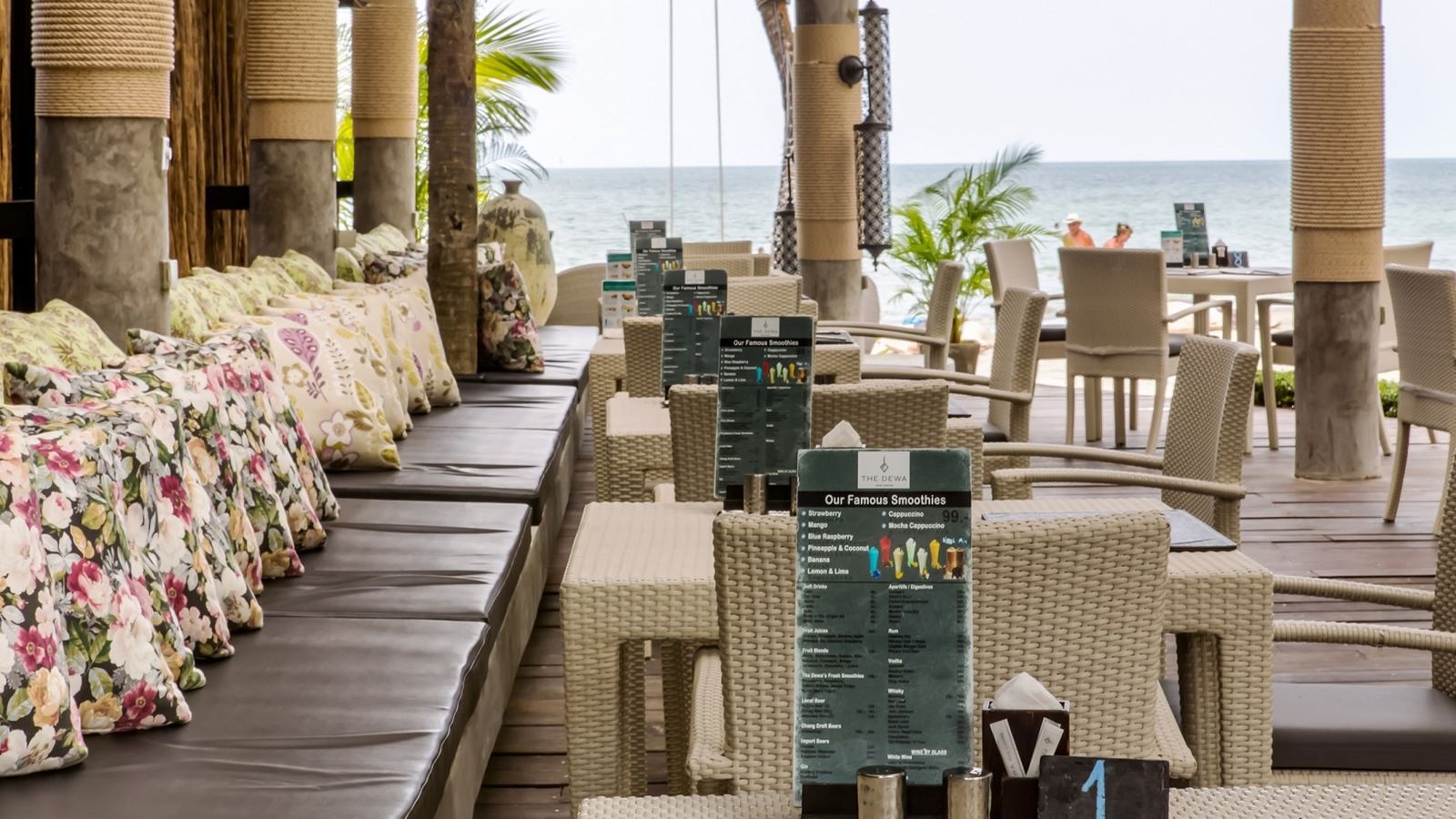 restaurants-the-beach