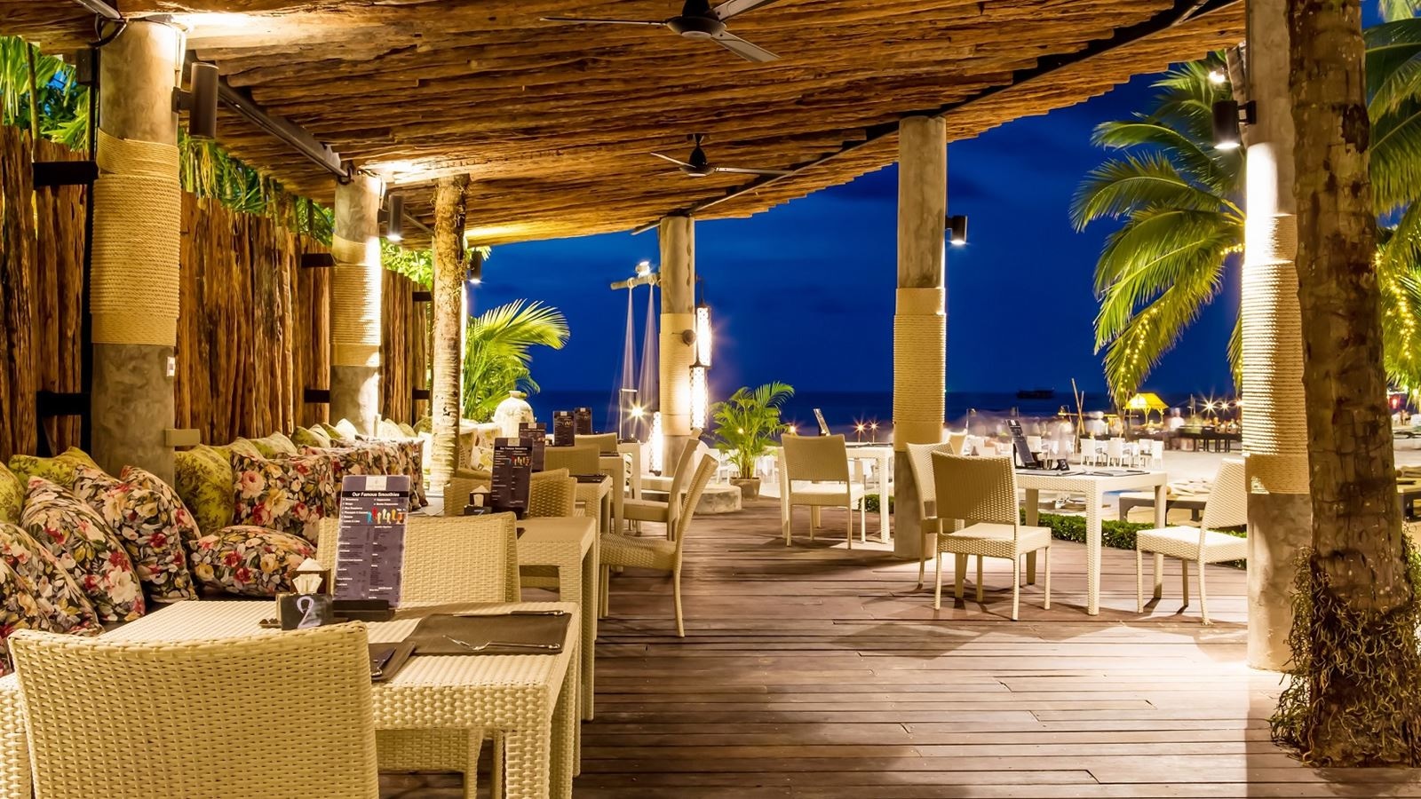 restaurants-the-beach