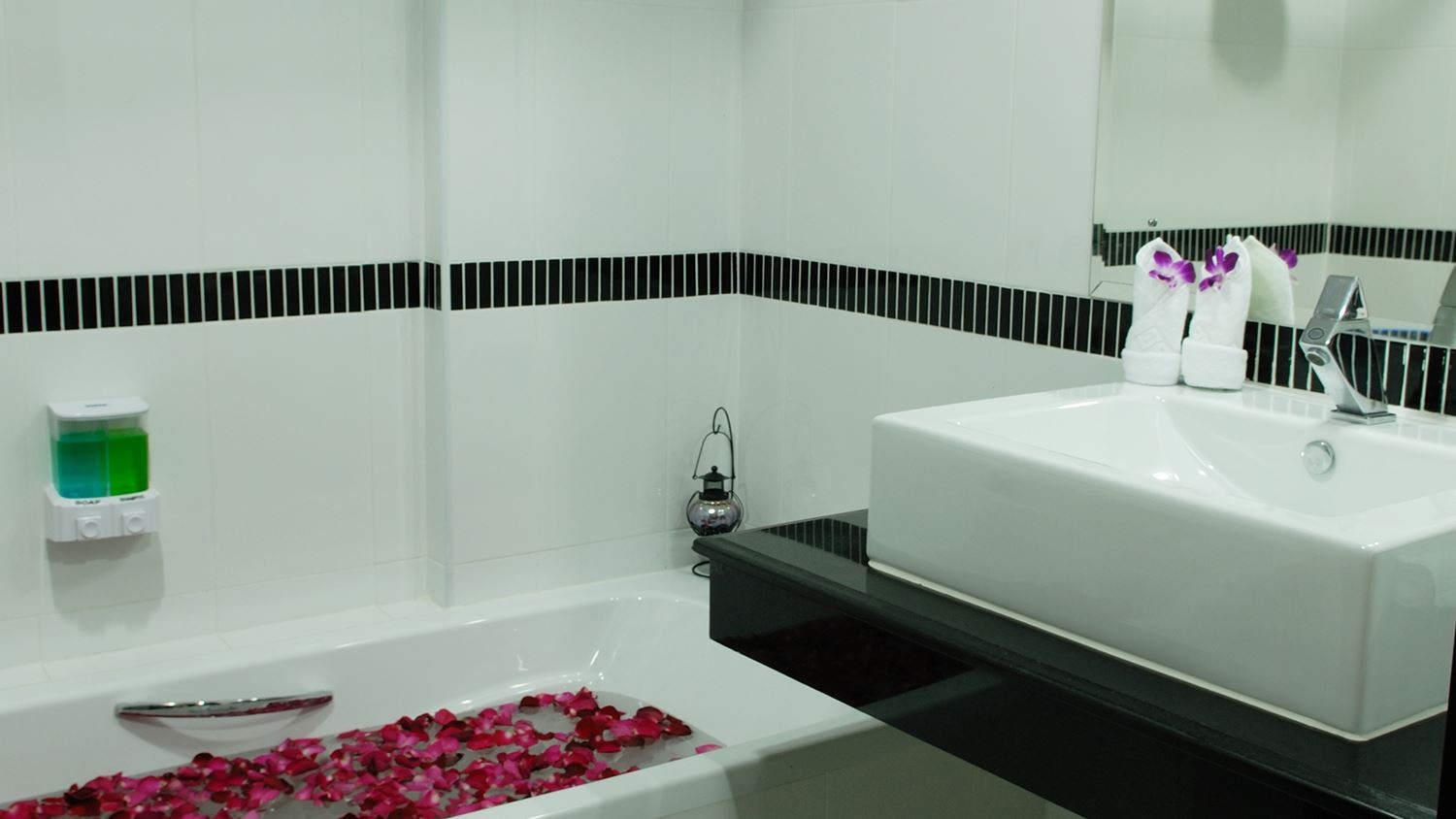 rooms-mini-family-room