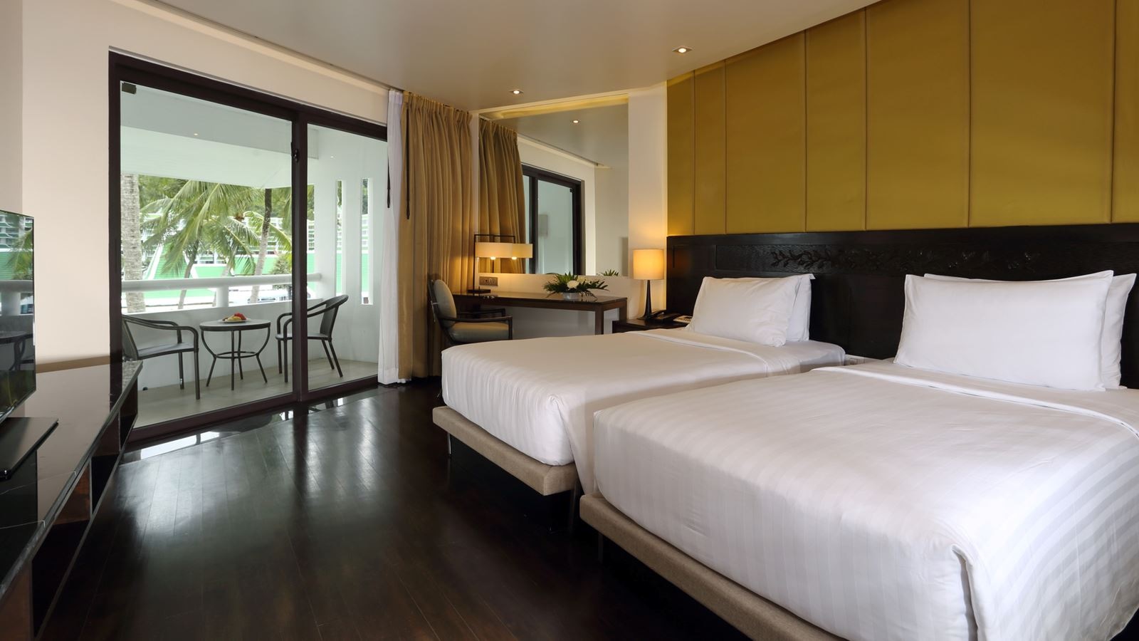 rooms-oceanfront-1bedroom-deluxe-suite