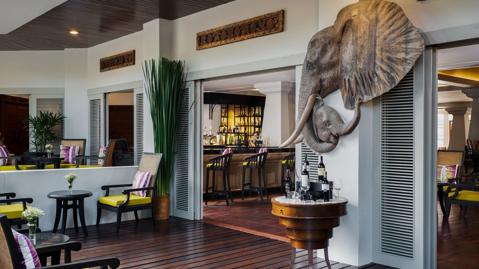 bars-elephant-bar
