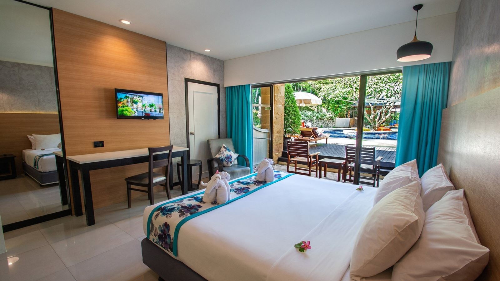 rooms-deluxe-room-summit-wing