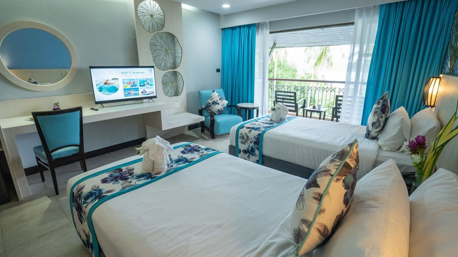 rooms-deluxe-room-summit-wing