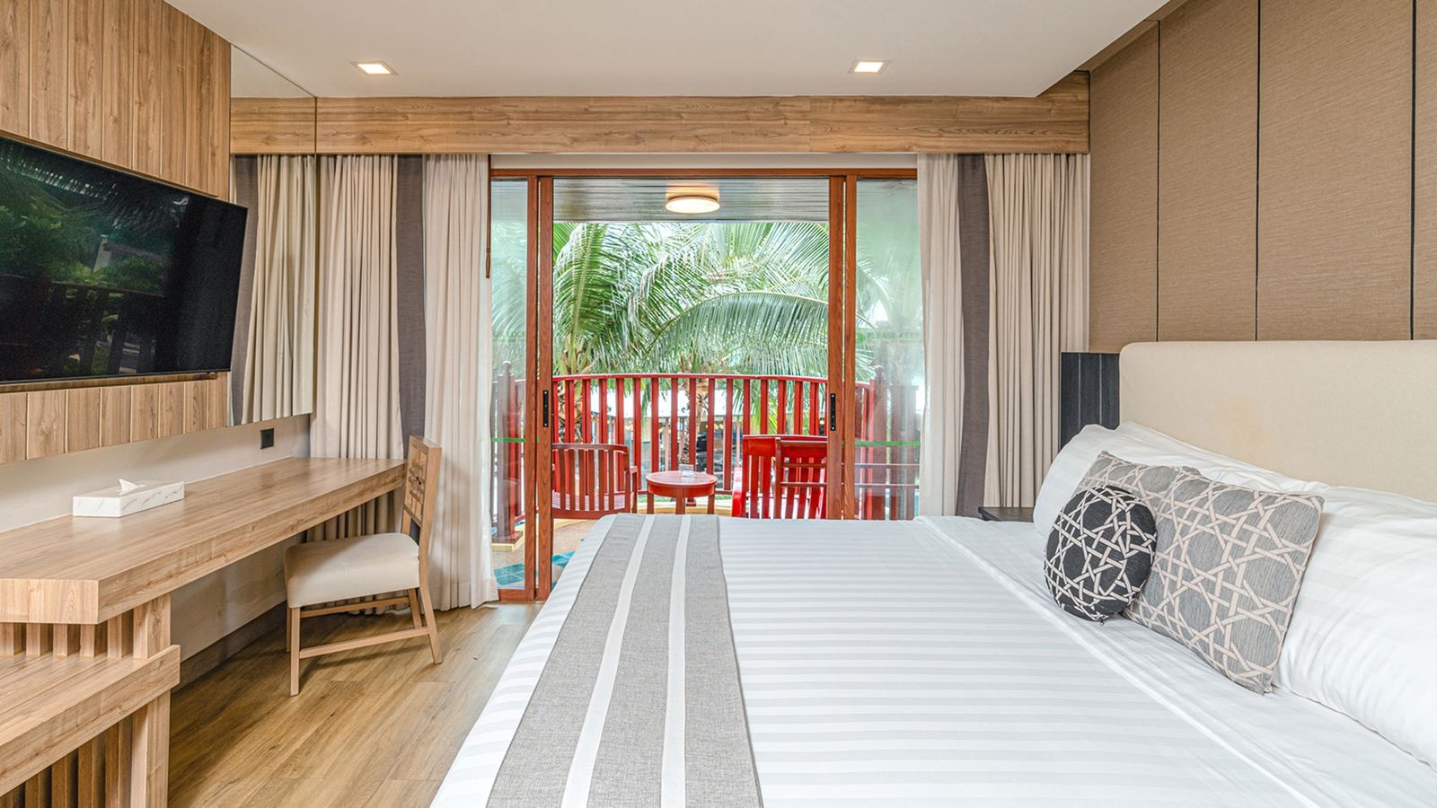 rooms-graceland-suite-seaview-new-2-bedrooms