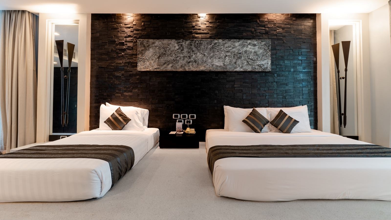 rooms-villa-with-pool-view