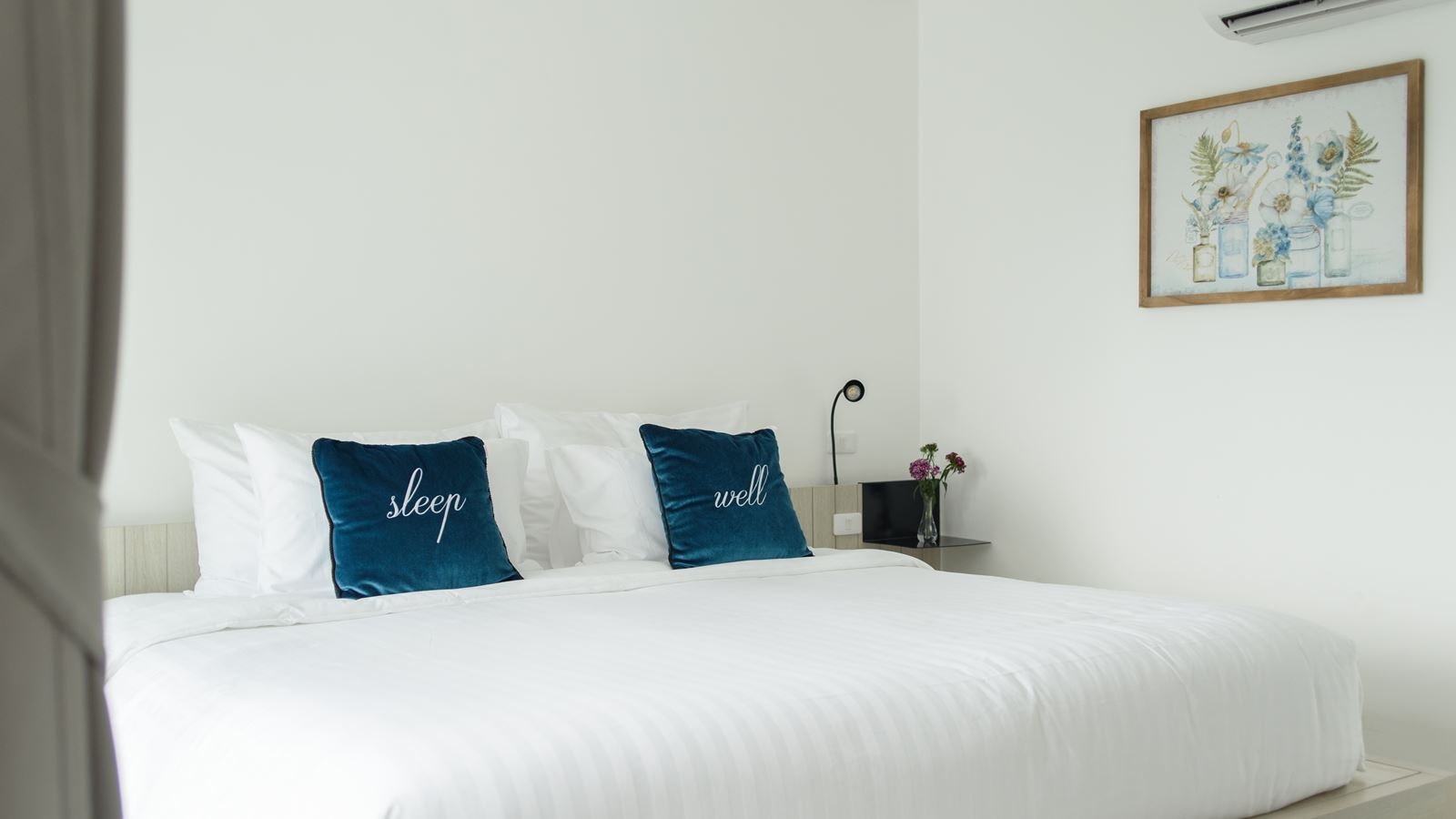 rooms-superior-room