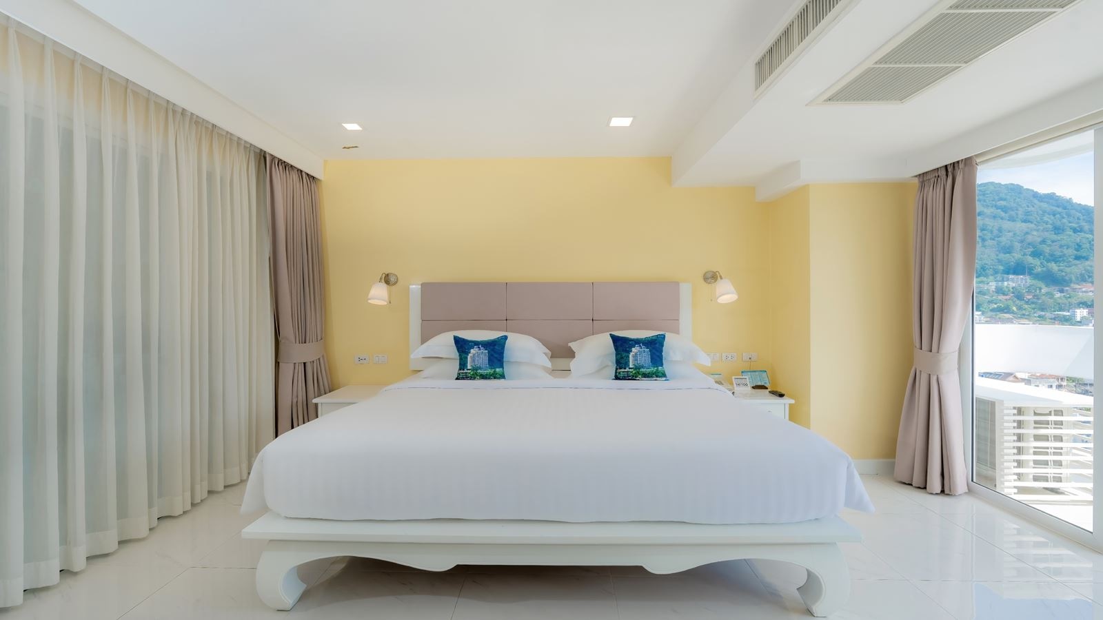 rooms-royal-suites