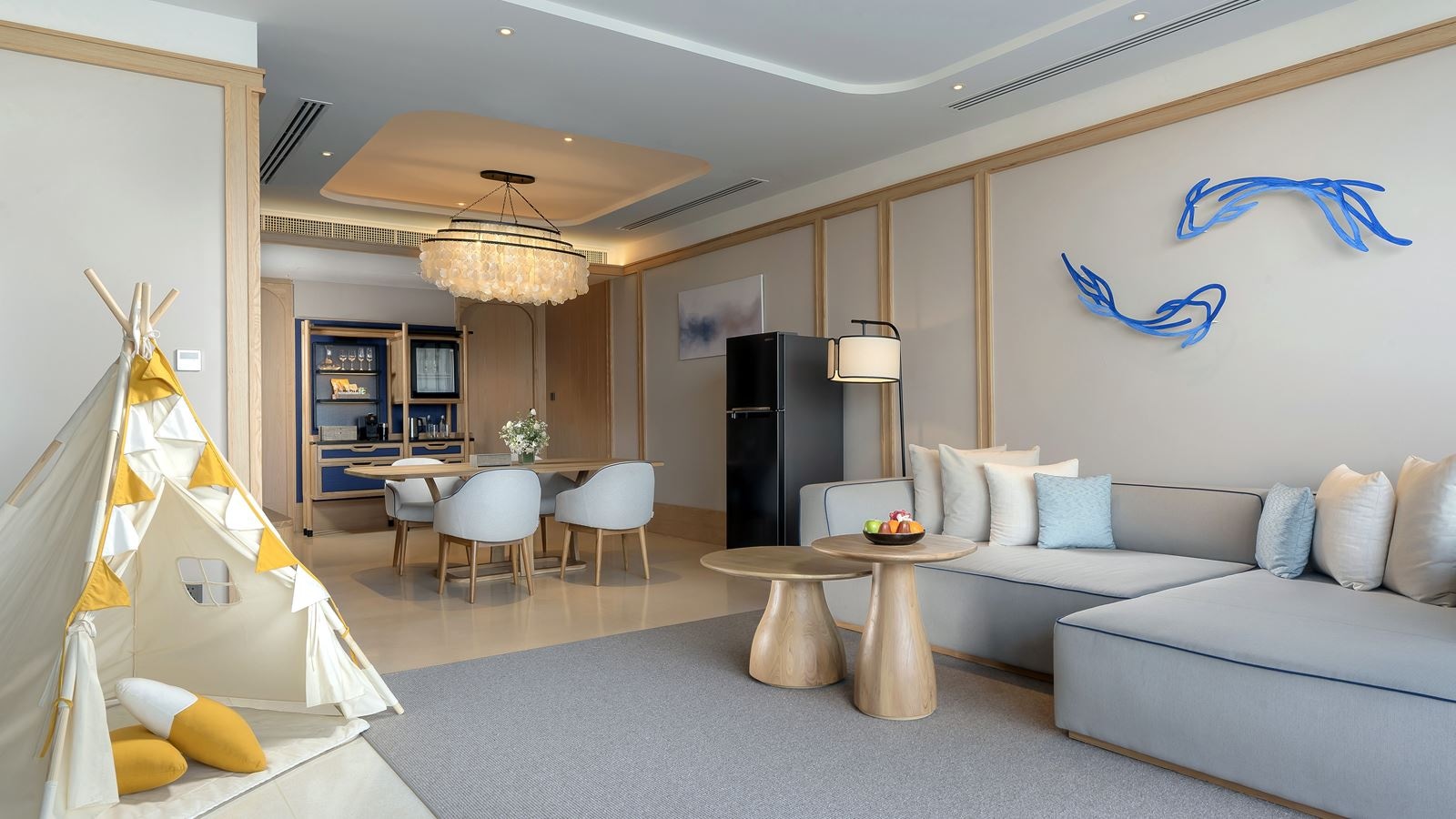 rooms-grand-family-seaview-suite