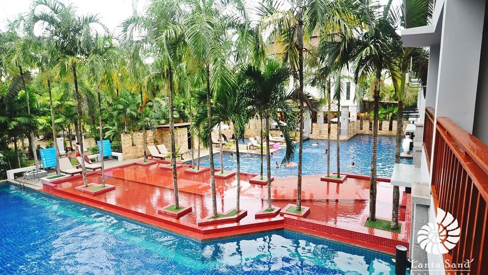 pools-outdoor-pool