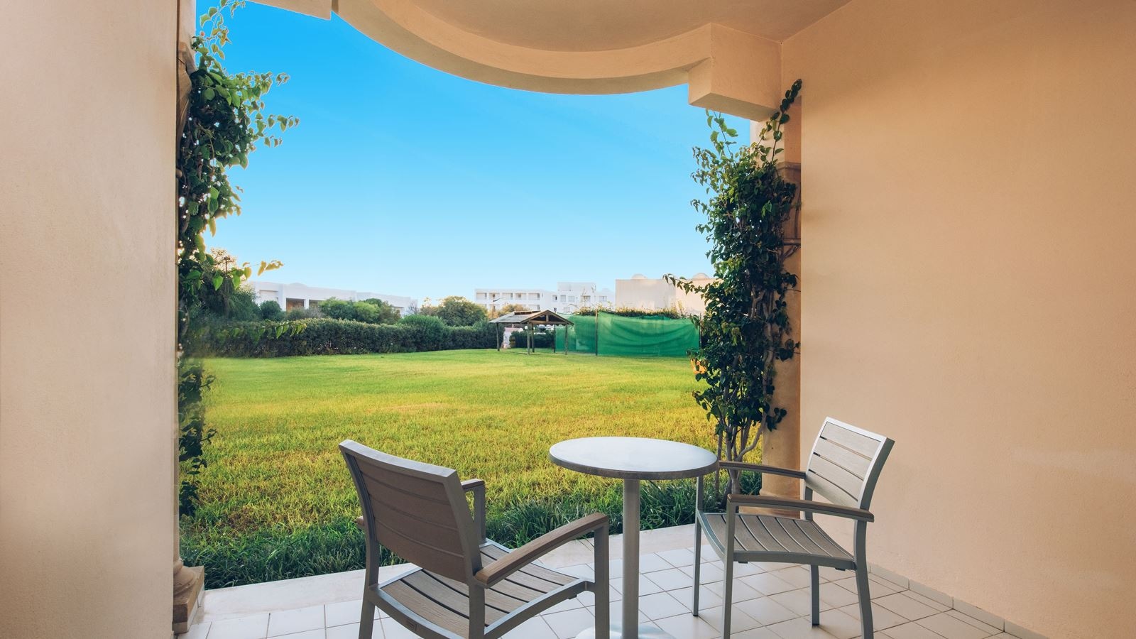 rooms-room-double-garden-view