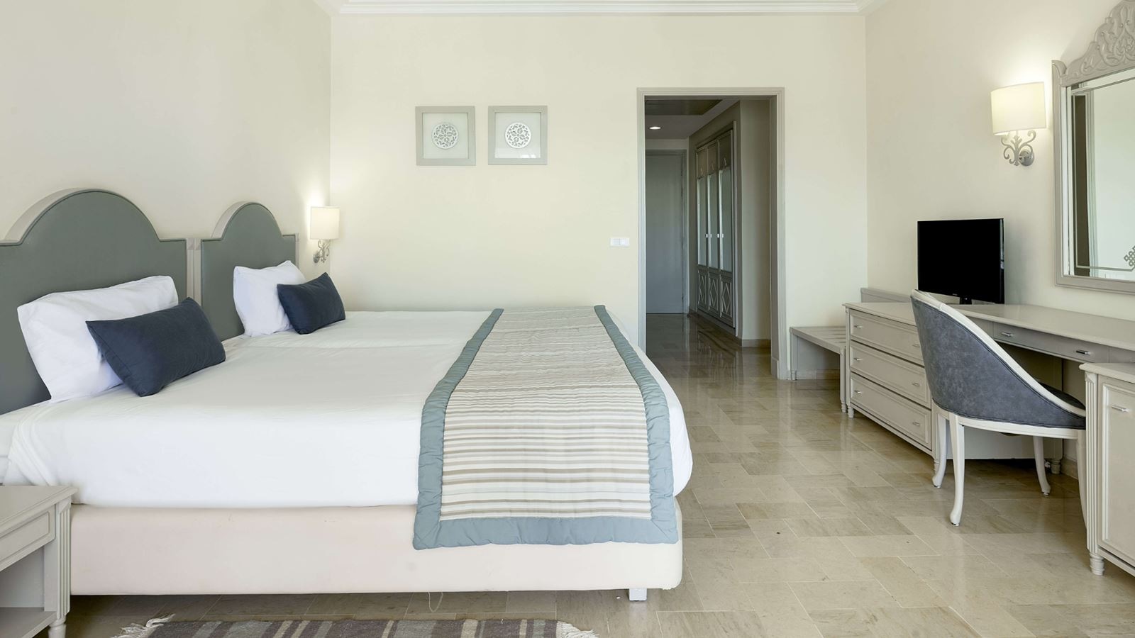 rooms-room-double-interconnection