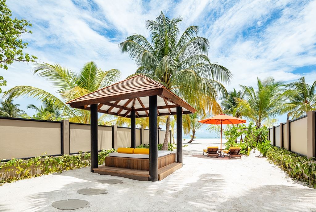 rooms-deluxe-beachfront--pool-villa