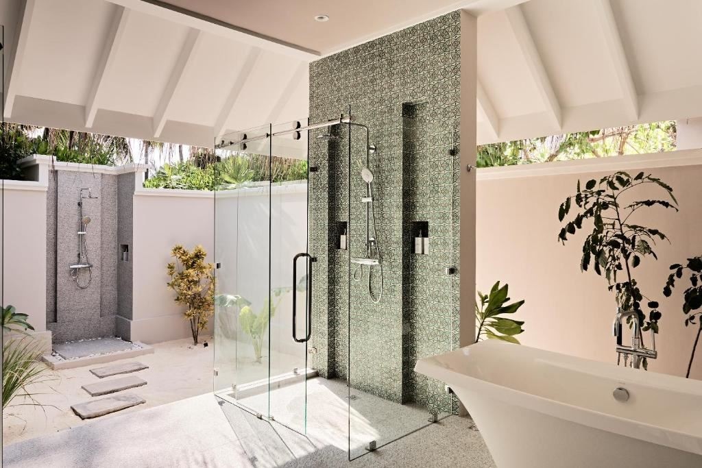 rooms-beach-pool-villa