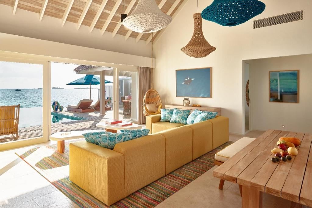 rooms-two-bedroom-water-villa-with-pool