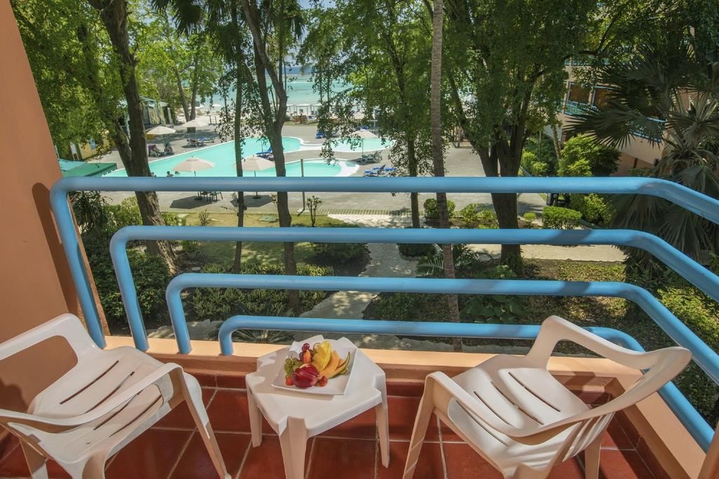 rooms-partial-sea-view