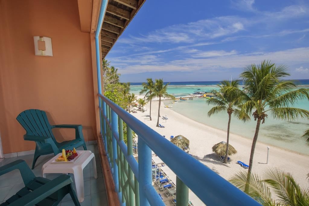 rooms-ocean-front-view