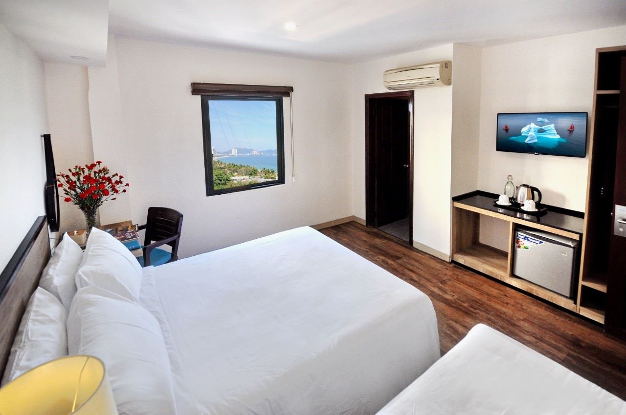 rooms-superior-room