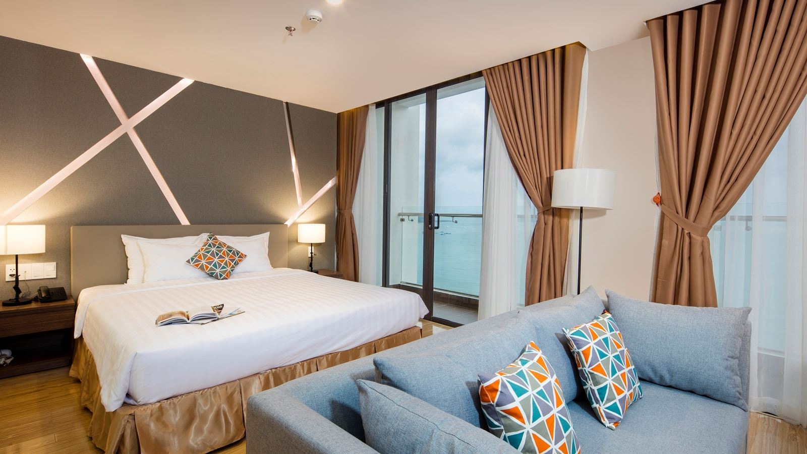 rooms-suite-room