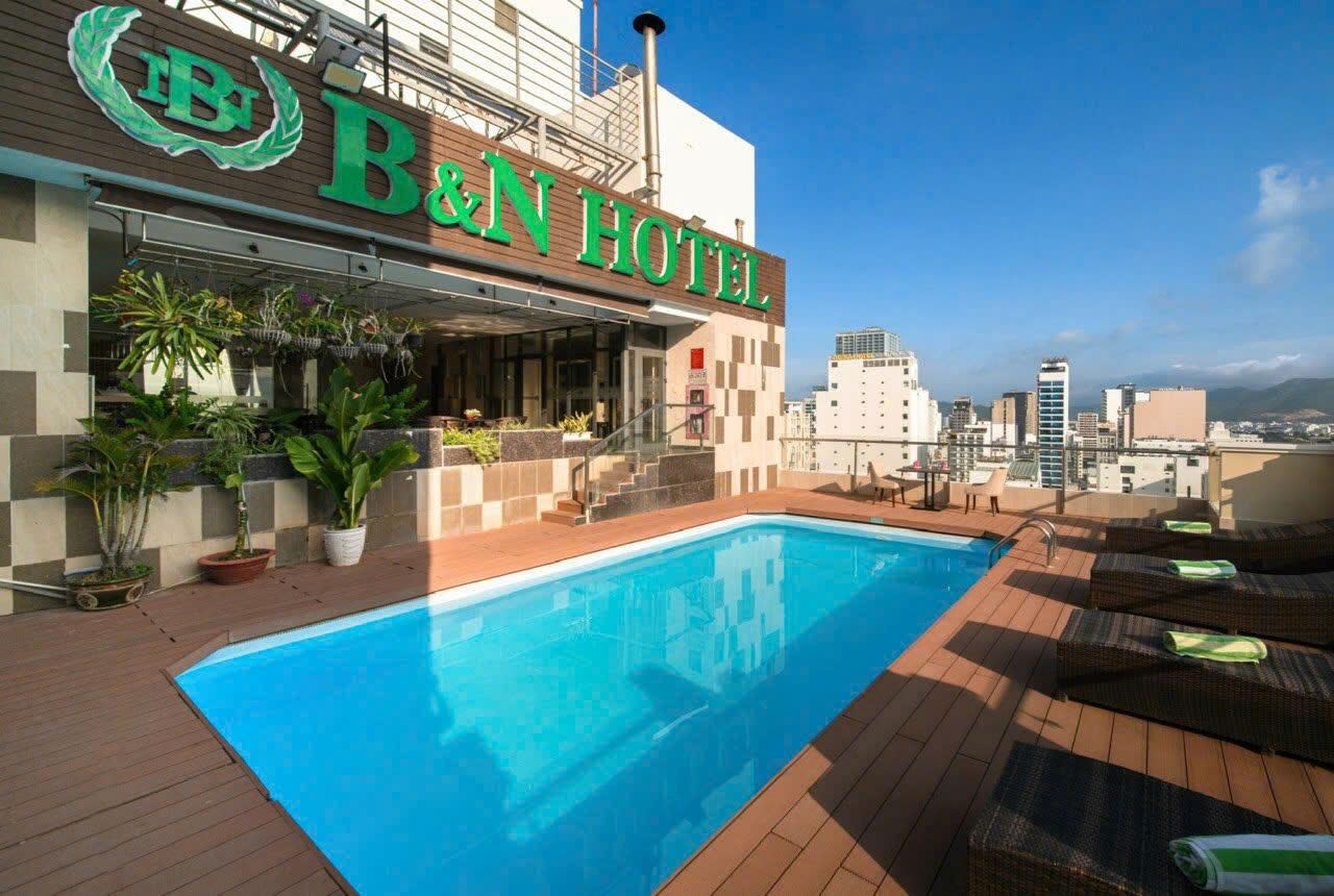 pools-outdoor-pool