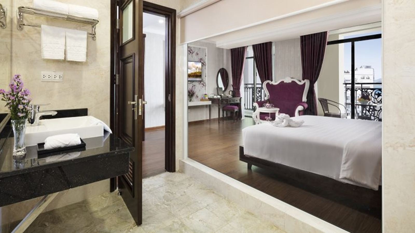 rooms-central-suite-child-without-extra-bed