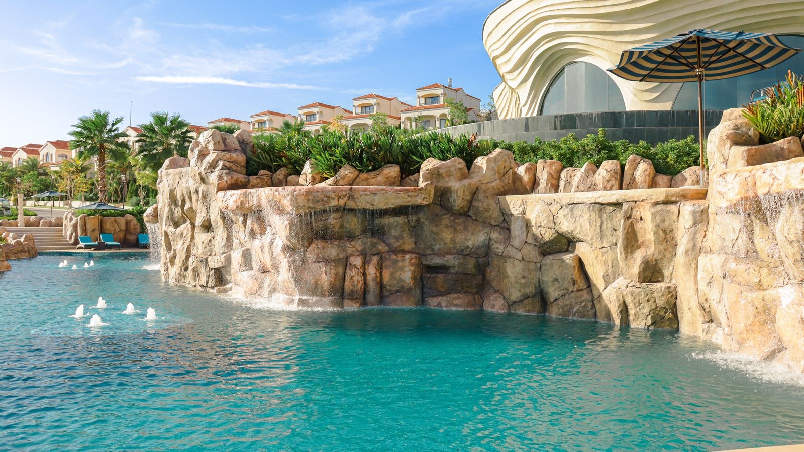 pools-outdoor-pool