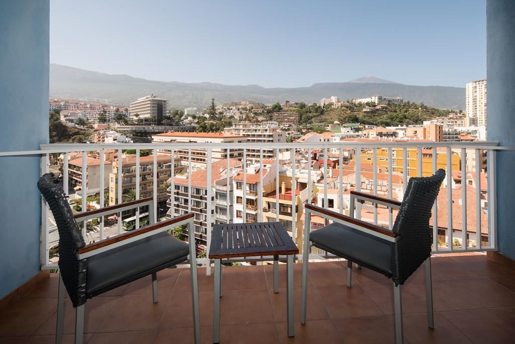 rooms-double-room-with-balcony