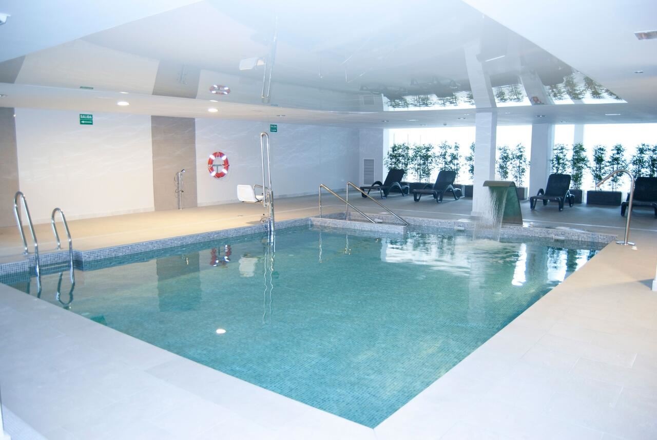pools-indoor-pool