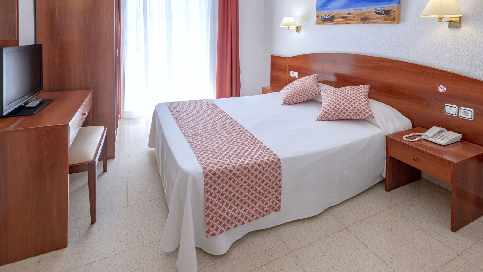 rooms-room-standard-balcony