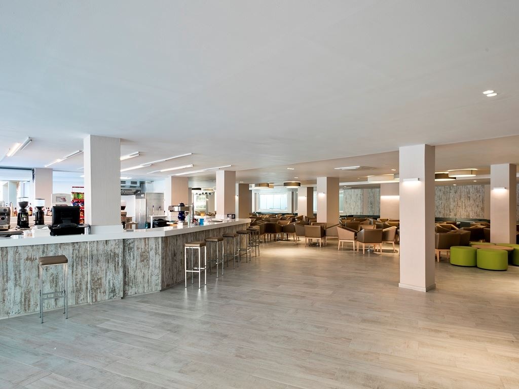 bars-main-bar