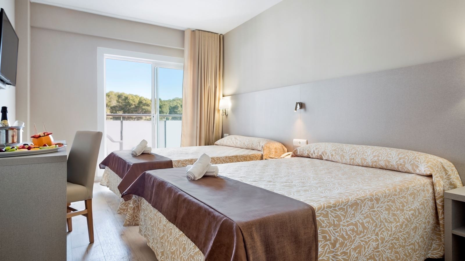 rooms-single-room
