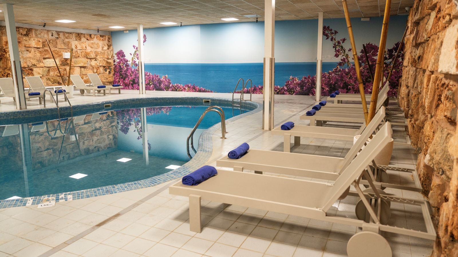 pools-indoor-pool