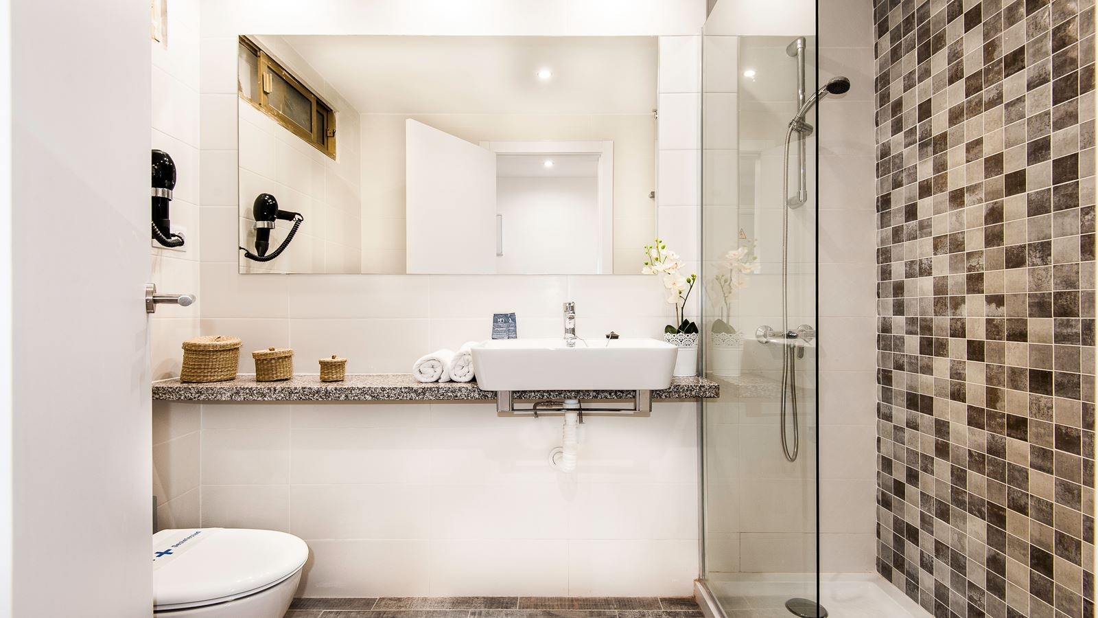 rooms-apartment-capacity-1-one-bedroom