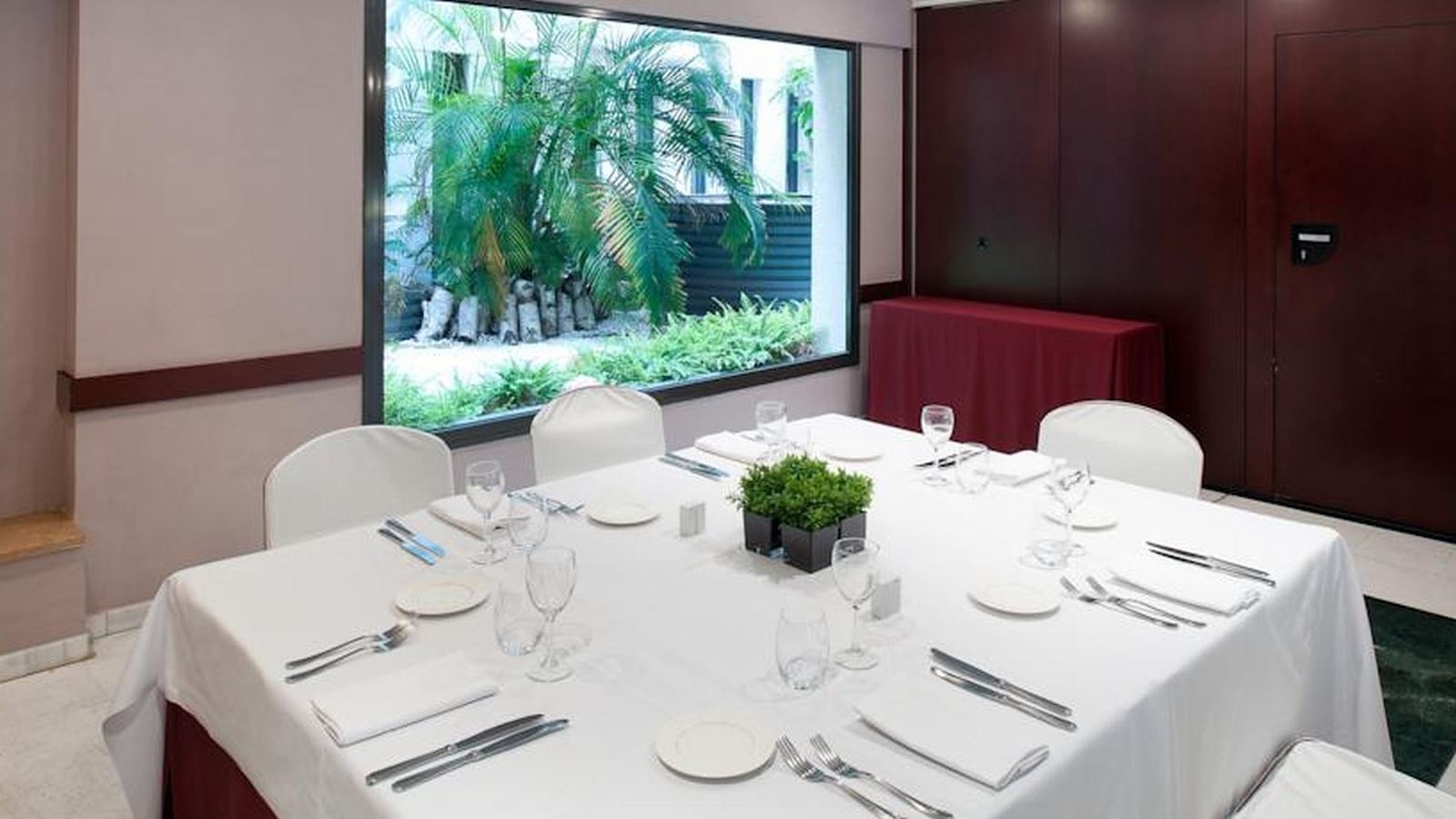 restaurants-restaurants