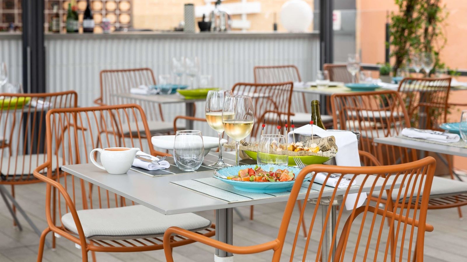 restaurants-restaurants