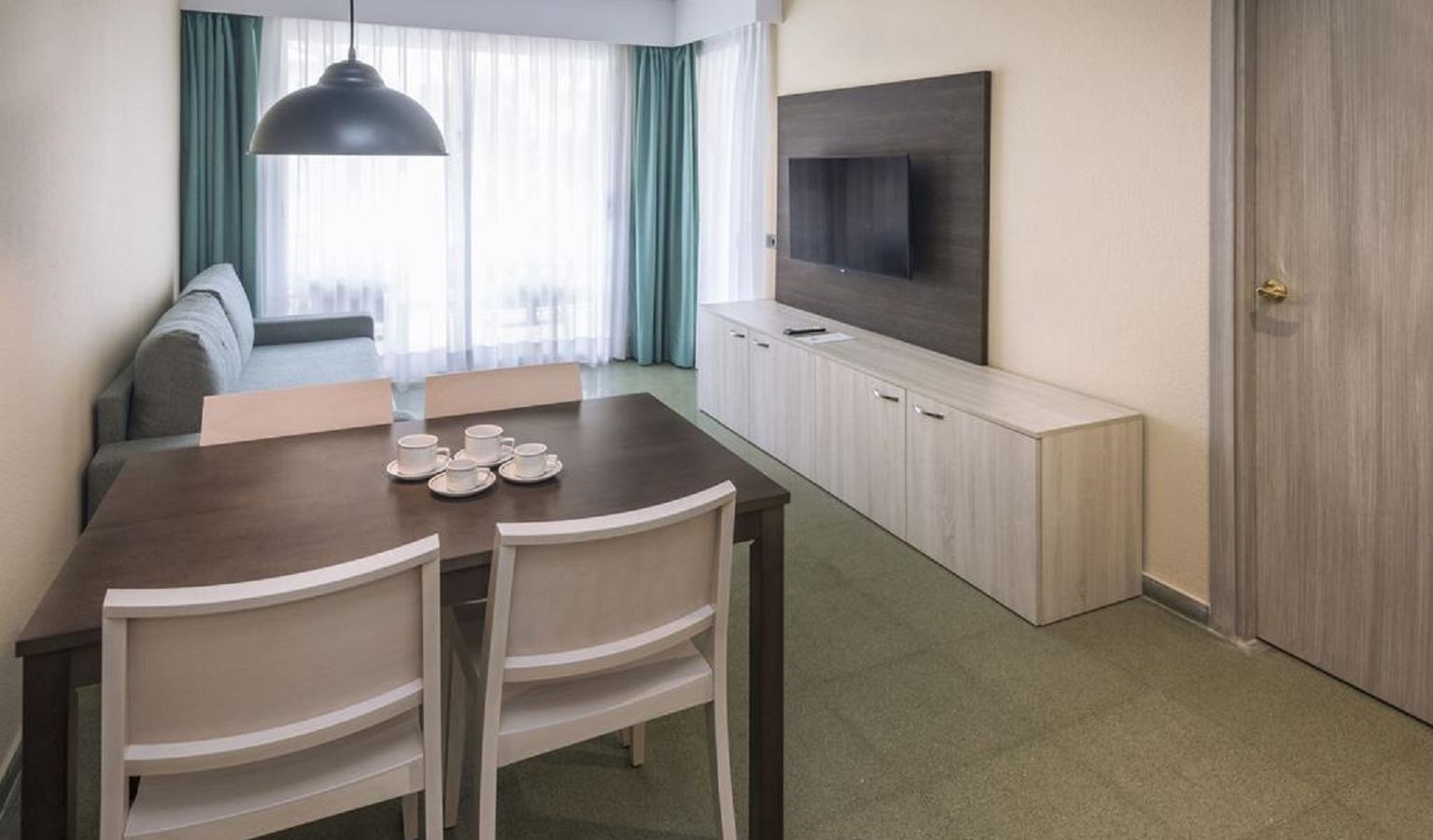 rooms-1-bedroom-apartment