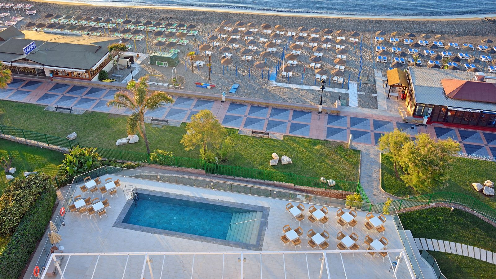 bars-piscina