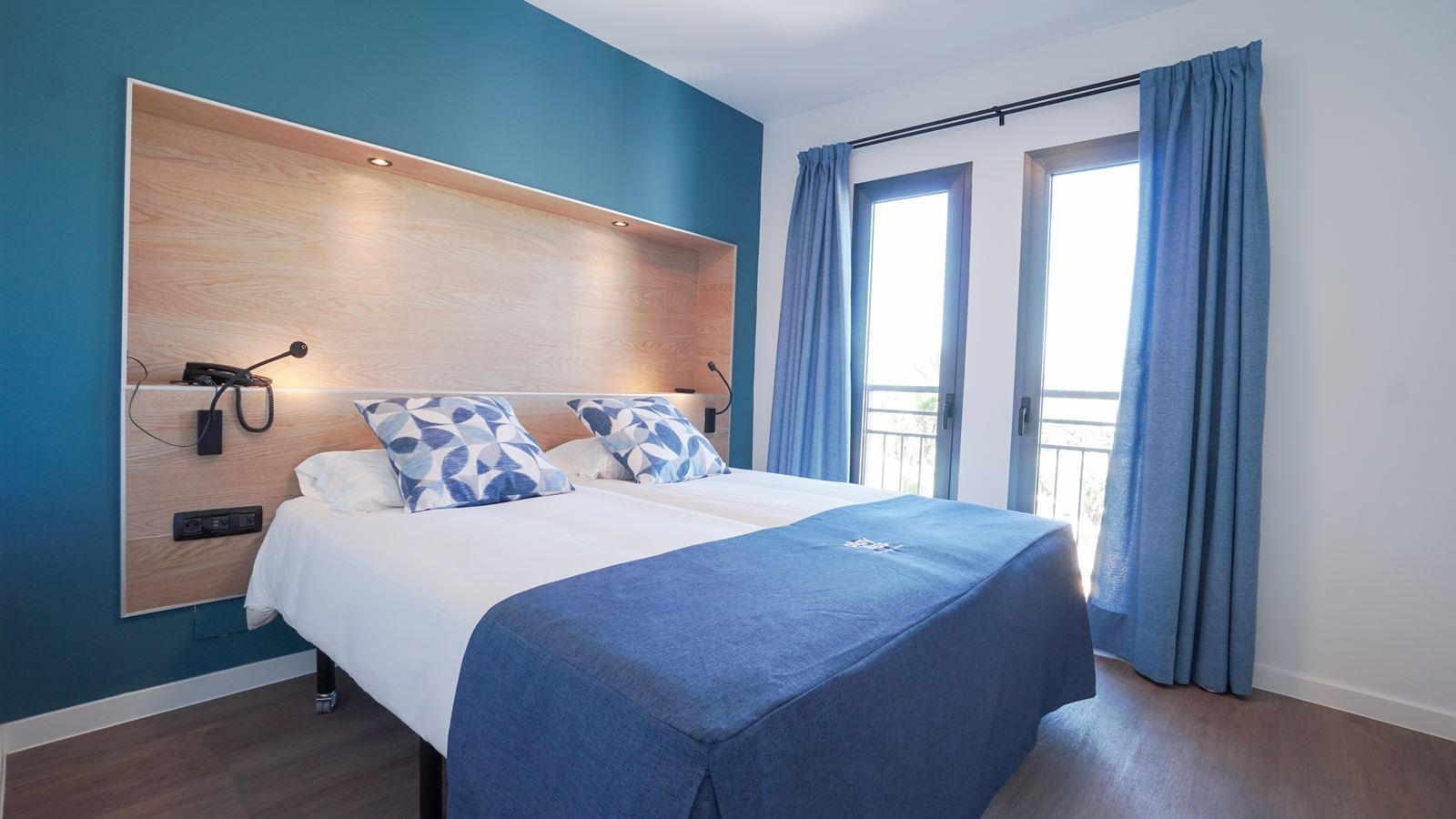 rooms-junior-suite-garden-view