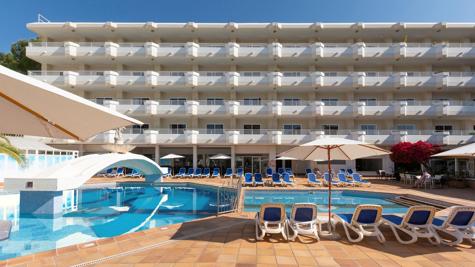 pools-outdoor-pool