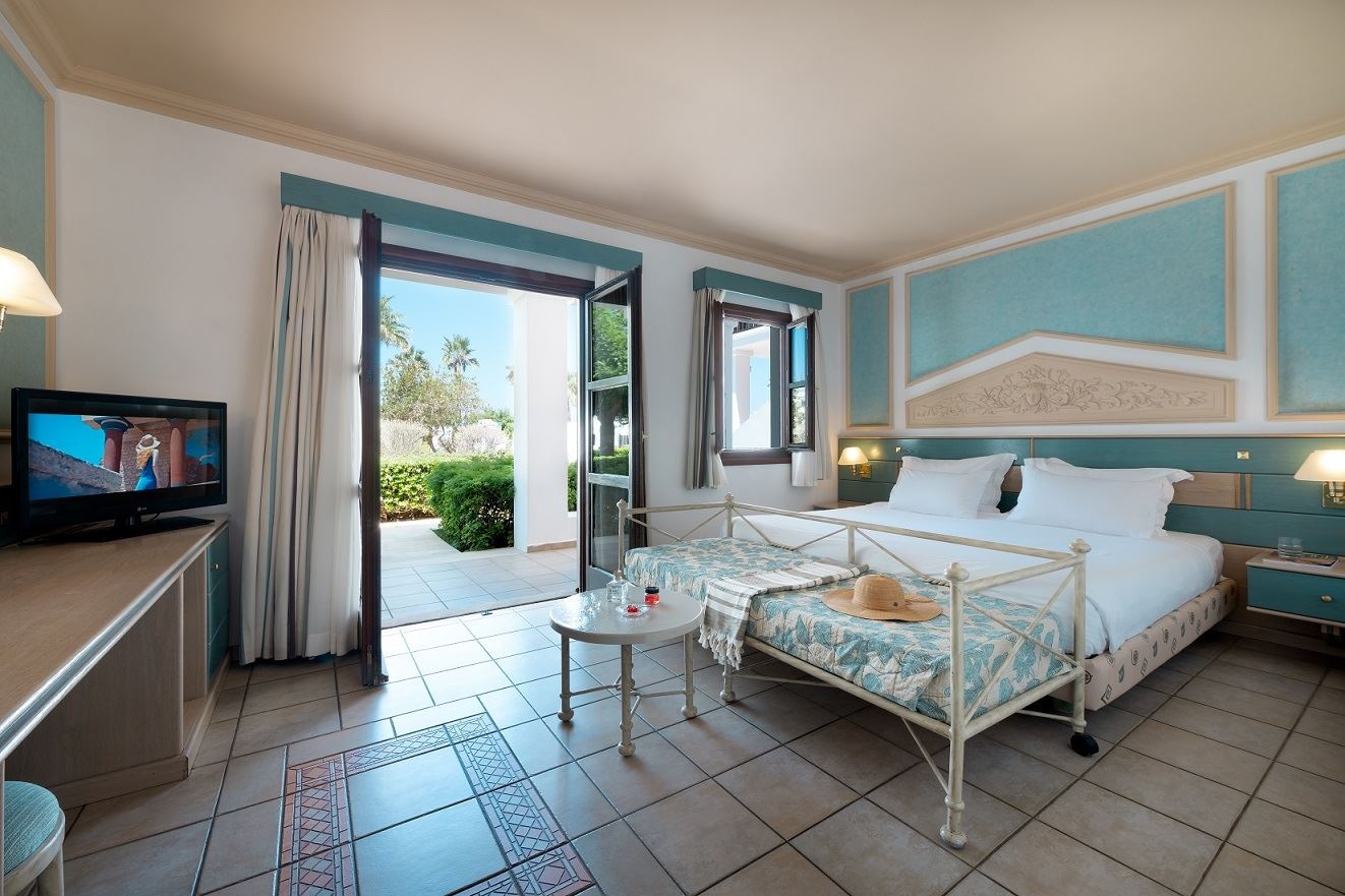 rooms-superior-bungalow-garden-view