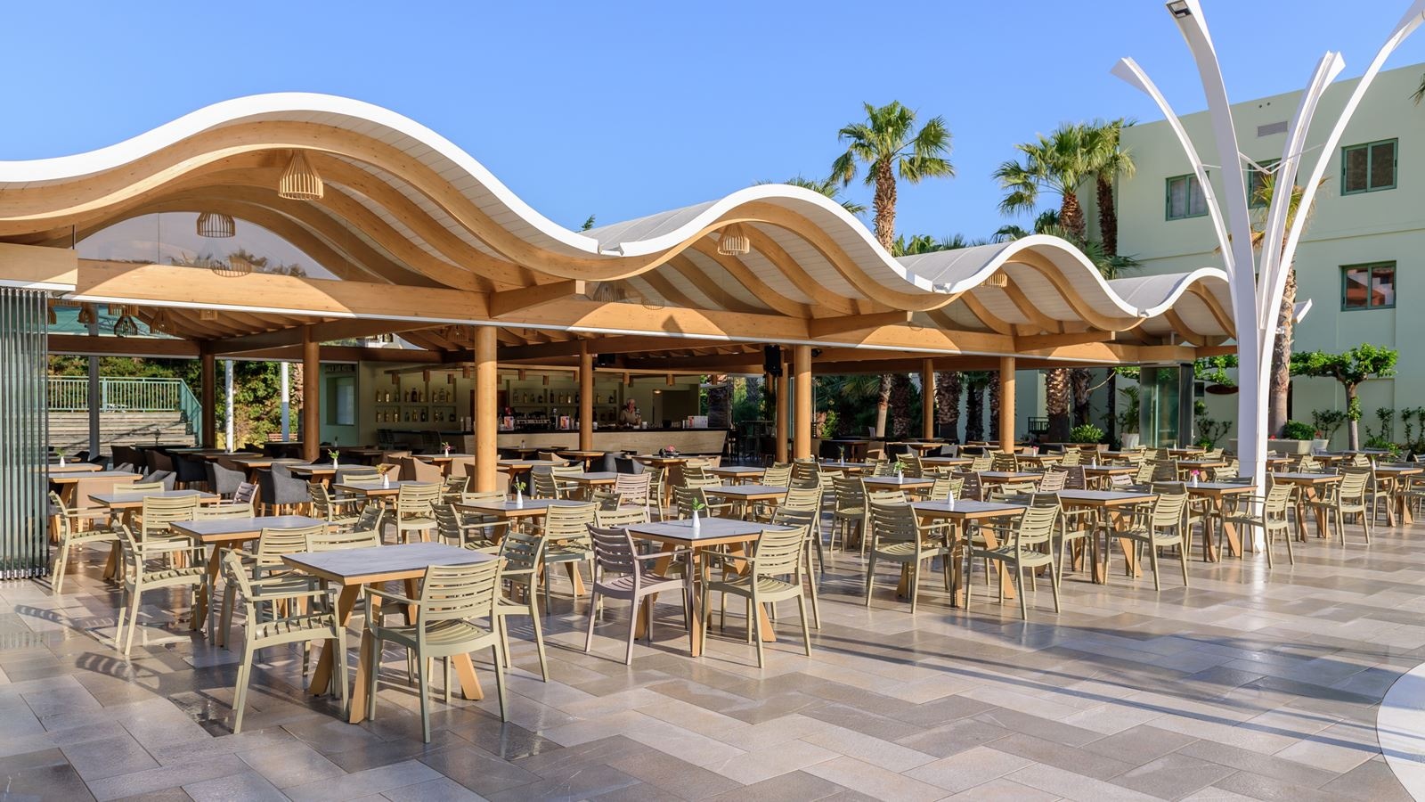 restaurants-dionyssos-snack-pool-bar