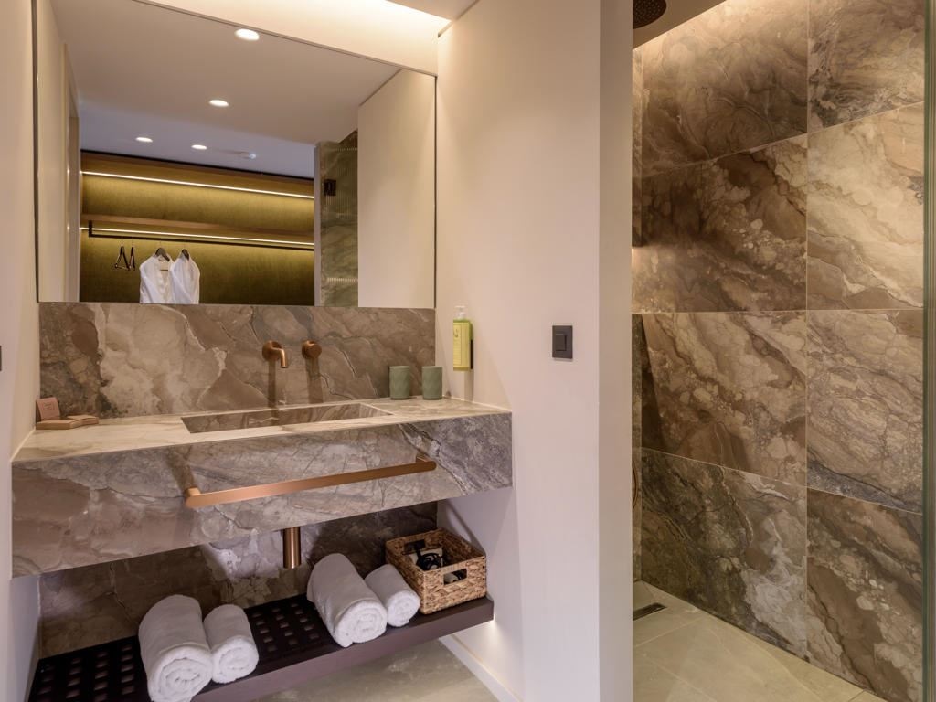 rooms-junior-suite-garden-view