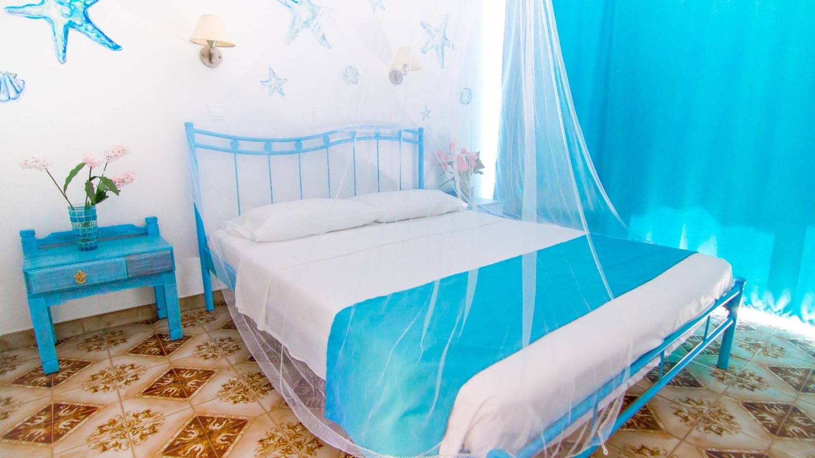 rooms-art-room