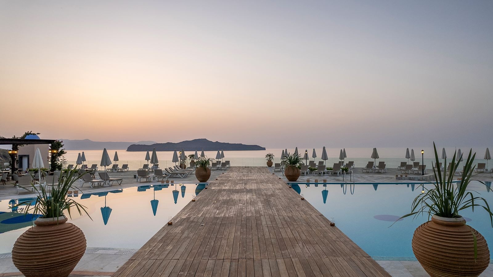 pools-outdoor-childrens-pool