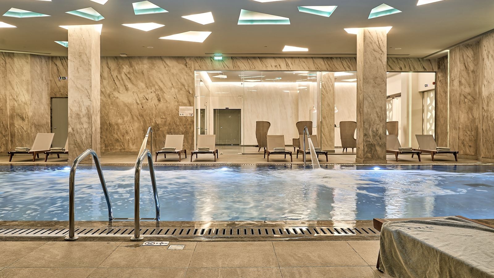 pools-indoor-pool